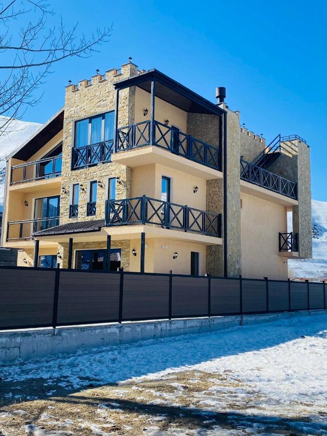 Besami Hotel Kazbegi Exterior foto