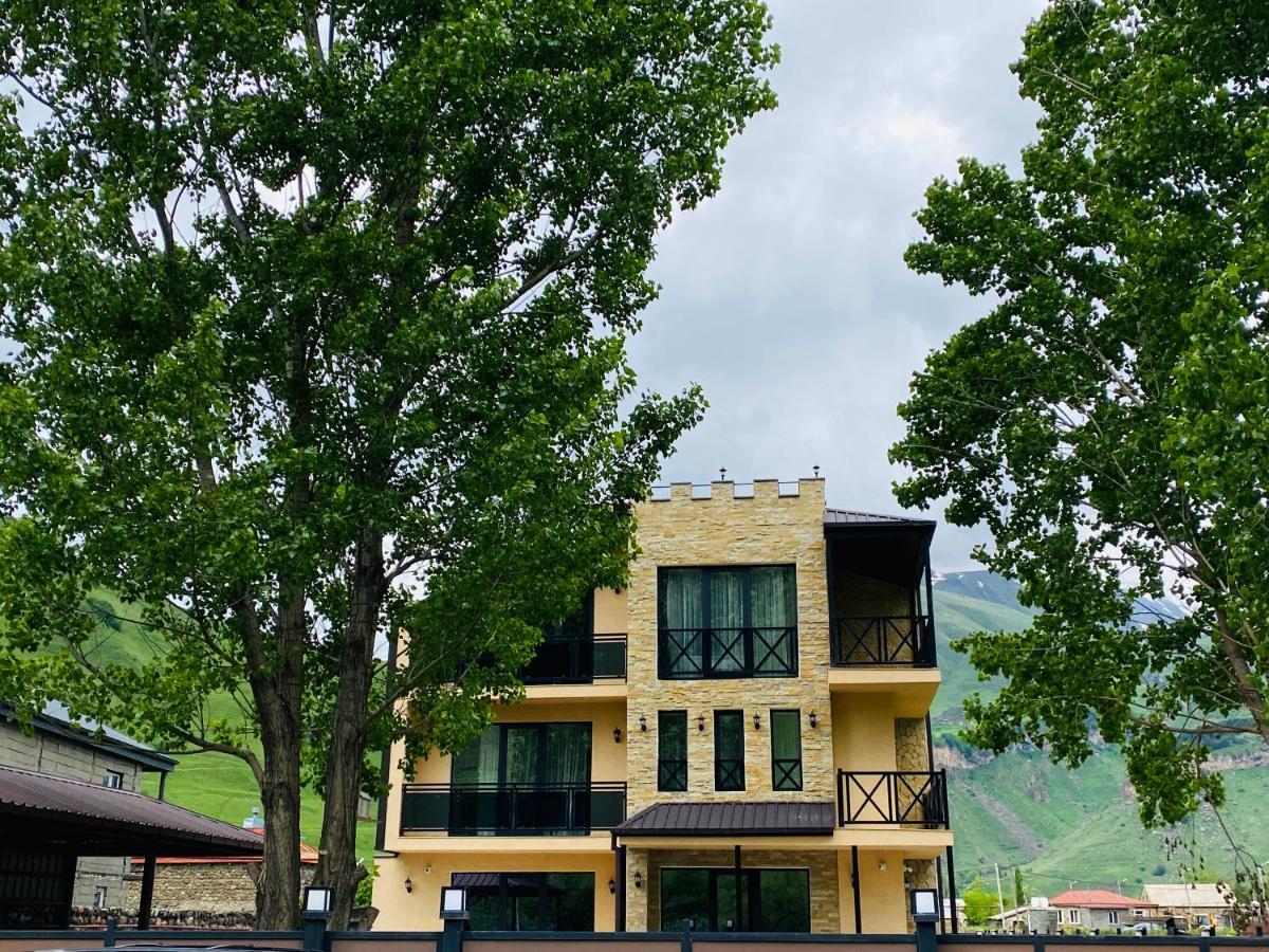 Besami Hotel Kazbegi Exterior foto